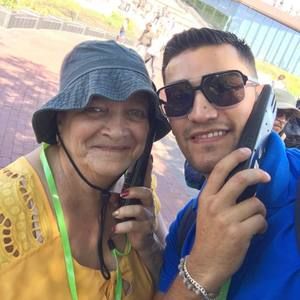 Meet your Posher, Juan f